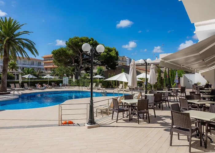 Aparthotel Via Alemanya 3*